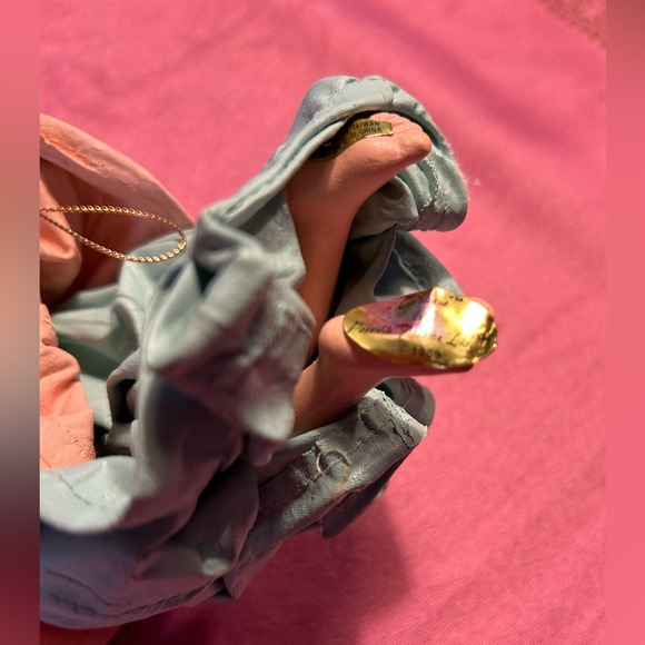 Vintage Beautiful Angel Ornament 1989 - Picture 4 of 7